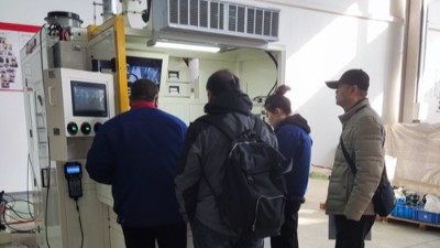 驗(yàn)收成功！定制款自動噴膠機(jī)獲橡膠制品客戶高度認(rèn)可