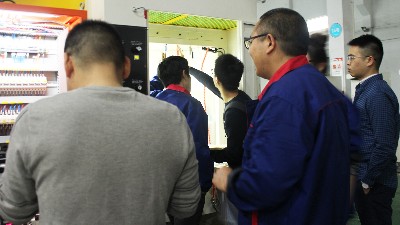 自動噴膠機、內孔自動涂膠機順利通過客戶驗收，現已發貨！